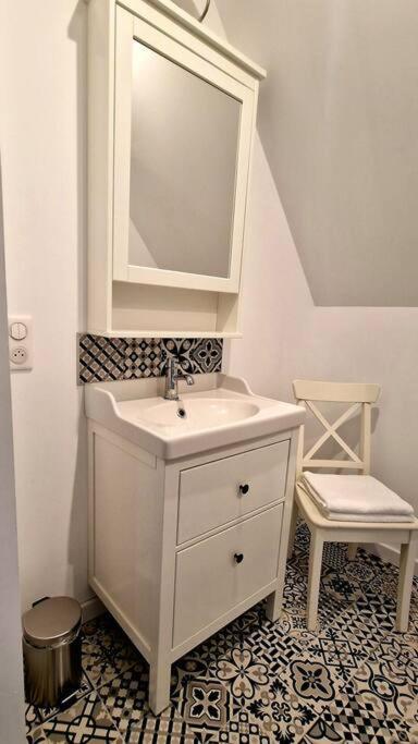 Appartement Charmant Et Spacieux Auxerre Luaran gambar