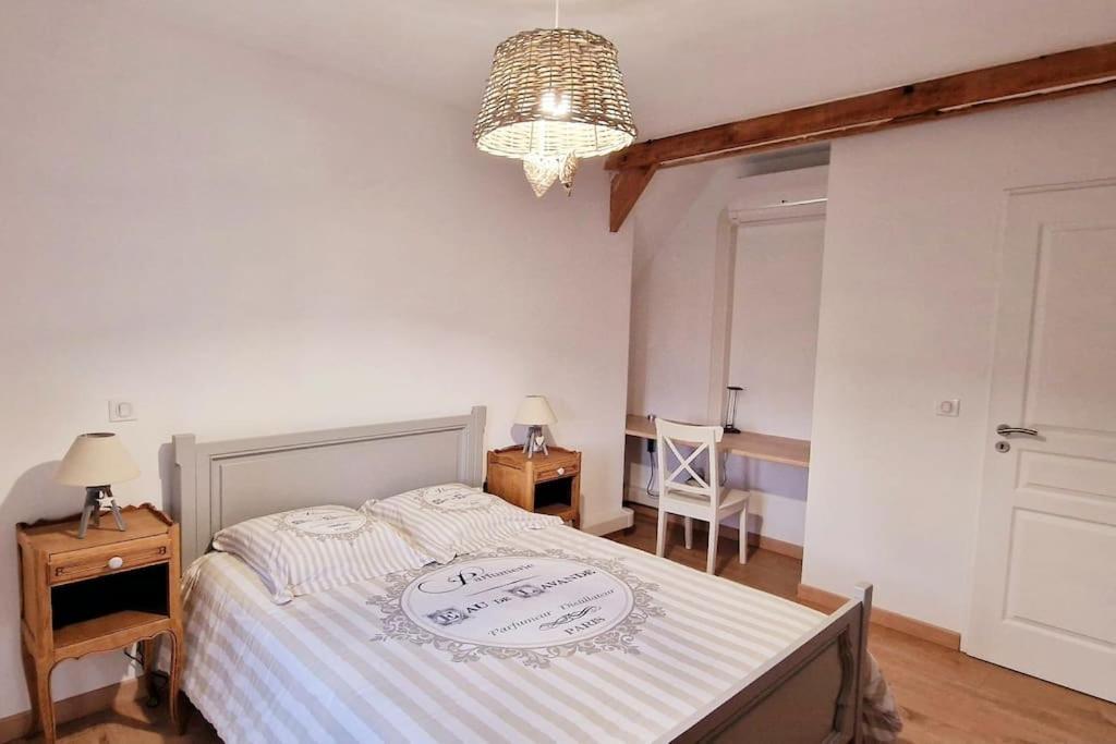 Appartement Charmant Et Spacieux Auxerre Luaran gambar