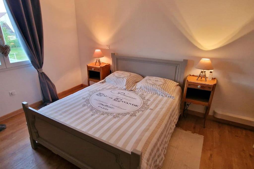 Appartement Charmant Et Spacieux Auxerre Luaran gambar