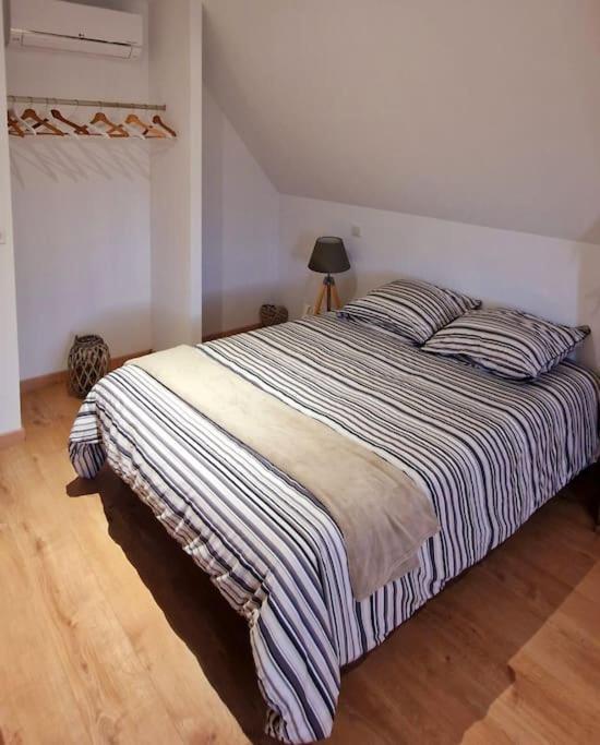 Appartement Charmant Et Spacieux Auxerre Luaran gambar